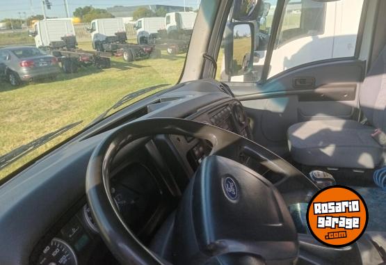 Camiones y Gr�as - FOD CARGO 1729 CABINA DORMITORIO - En Venta