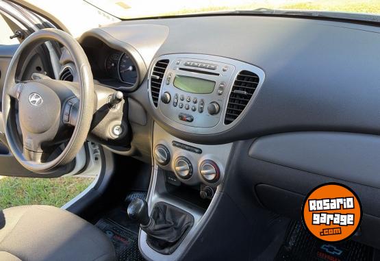 Autos - Hyundai Hyundai i10 1.2 Gls Segur 2014 Nafta 94000Km - En Venta