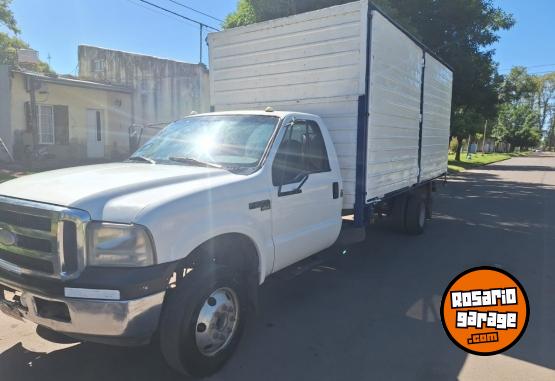 Utilitarios - Ford 2011 2011 Diesel 360000Km - En Venta
