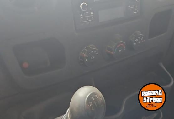 Utilitarios - Renault Master 2014 Diesel 541300Km - En Venta