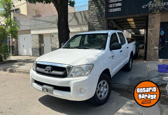 Camionetas - Toyota HILUX 2.5 DX 4X2 2010 Diesel 311000Km - En Venta
