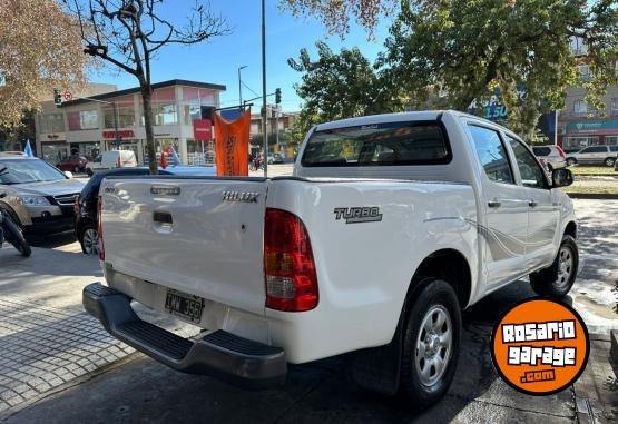 Camionetas - Toyota HILUX 2.5 DX 4X2 2010 Diesel 311000Km - En Venta