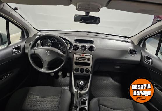 Autos - Peugeot 308 Active 2013 Nafta 140000Km - En Venta