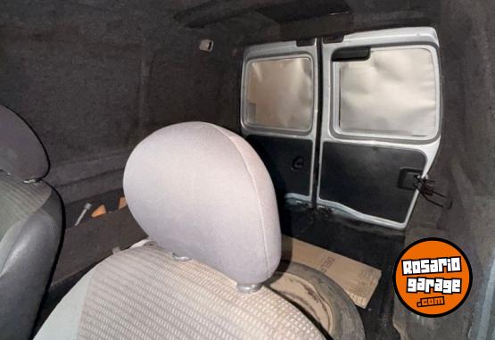 Utilitarios - Peugeot Parnert 2011 GNC 111111Km - En Venta