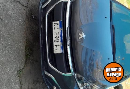 Autos - Peugeot 208 2018 GNC 105000Km - En Venta