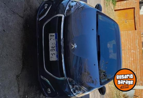 Autos - Peugeot 208 2018 GNC 105000Km - En Venta