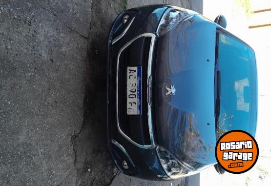 Autos - Peugeot 208 2018 GNC 105000Km - En Venta