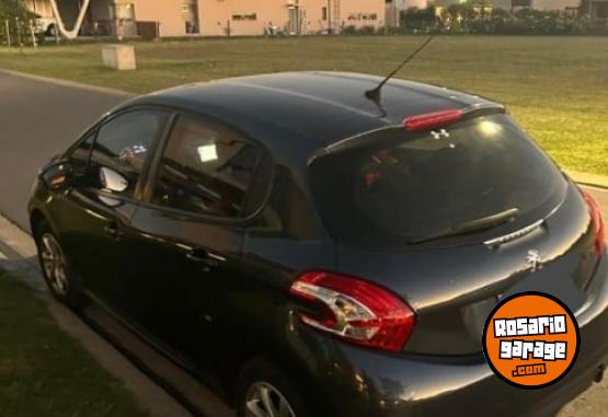 Autos - Peugeot 208 2015 Nafta 149000Km - En Venta