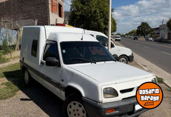 Utilitarios - Renault Express 1999 Diesel 111111Km - En Venta