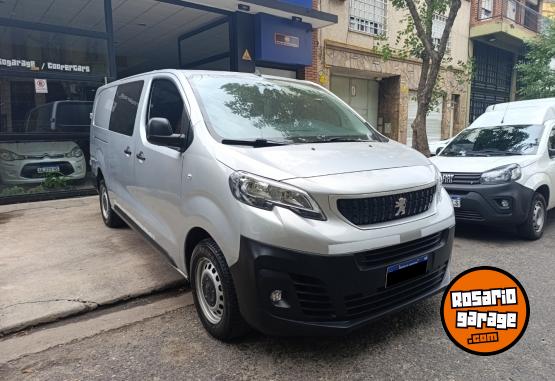 Utilitarios - Peugeot Expert Premium 6 Asientos 2019 Diesel 110000Km - En Venta