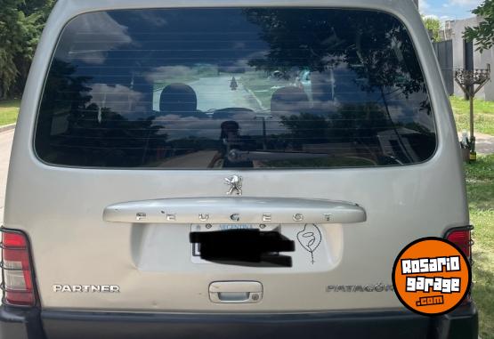Utilitarios - Peugeot Partner Patagonica 2012 Diesel 220000Km - En Venta