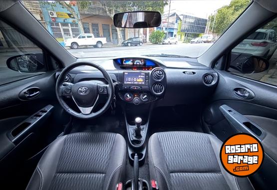 Autos - Toyota Etios Xls 2016 Nafta  - En Venta