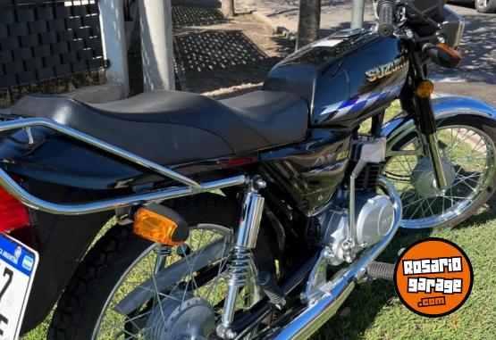 Motos - Suzuki AX 100 2023 Nafta 600Km - En Venta