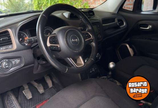 Autos - Chrysler Jeep Renegade 1.8L Sport 2017 Nafta 121000Km - En Venta