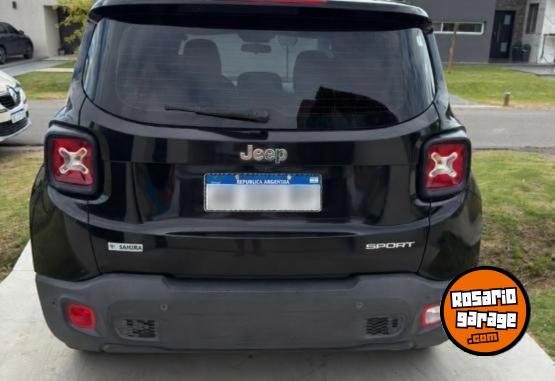 Camionetas - Jeep Renegade 1.8L Sport 2017 Nafta 121000Km - En Venta