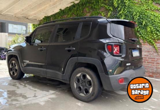 Camionetas - Jeep Renegade 1.8L Sport 2017 Nafta 121000Km - En Venta