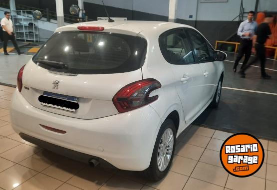 Autos - Peugeot 208 ALLURE 1.5 NA`V 2017 Nafta 68000Km - En Venta