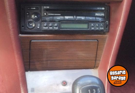 Clásicos - Mercedes Benz 200e - En Venta