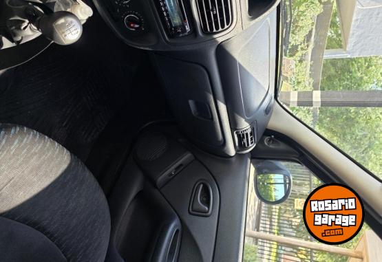 Autos - Renault Clio 1.2 confort plus 2014 Nafta 81000Km - En Venta