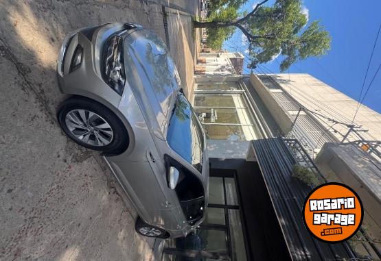 Autos - Volkswagen Polo 2019 Nafta 127000Km - En Venta