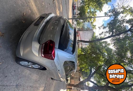 Autos - Volkswagen Polo 2019 Nafta 127000Km - En Venta