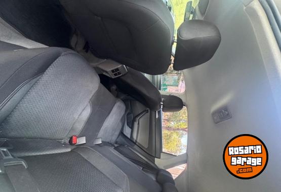 Autos - Volkswagen Polo 2019 Nafta 127000Km - En Venta