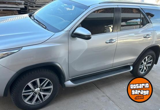 Camionetas - Toyota Sw4 2017 Diesel 139000Km - En Venta