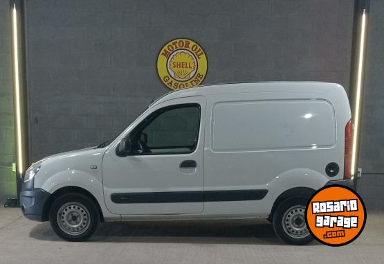 Utilitarios - Renault Kangoo ph3 confort 2017 GNC 174000Km - En Venta