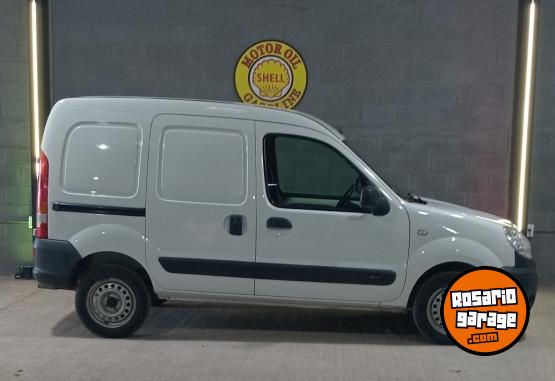 Utilitarios - Renault Kangoo ph3 confort 2017 GNC 174000Km - En Venta