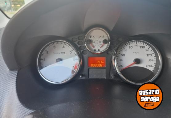 Autos - Peugeot 207 2012 Nafta 82000Km - En Venta