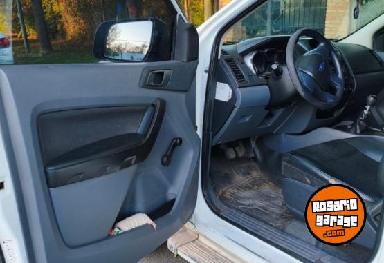 Camionetas - Ford Ranger XL 2.2 2014 Diesel 245000Km - En Venta