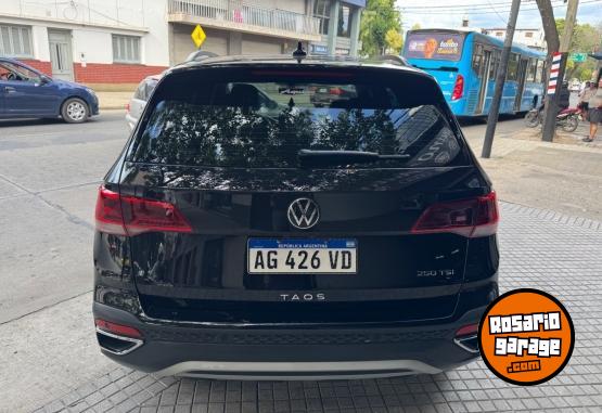 Autos - Volkswagen Taos comfortline 250 tsi 2024 Nafta 35000Km - En Venta