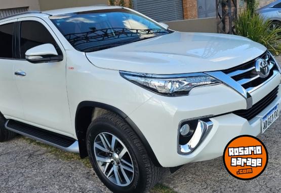 Camionetas - Toyota SW4 2017 Diesel 190076Km - En Venta