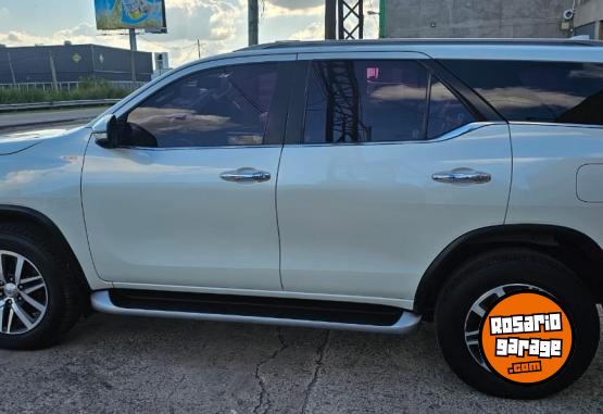 Camionetas - Toyota SW4 2017 Diesel 190076Km - En Venta