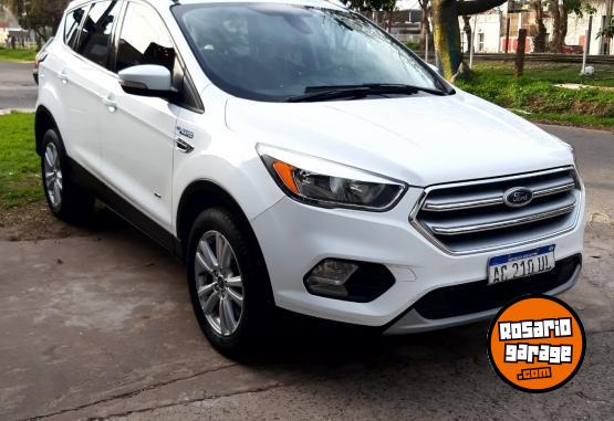 Camionetas - Ford Kuga SEL 4X4 2017 Nafta 100000Km - En Venta
