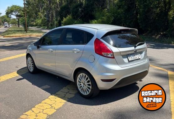 Autos - Ford Fiesta SE 2017 Nafta 120000Km - En Venta
