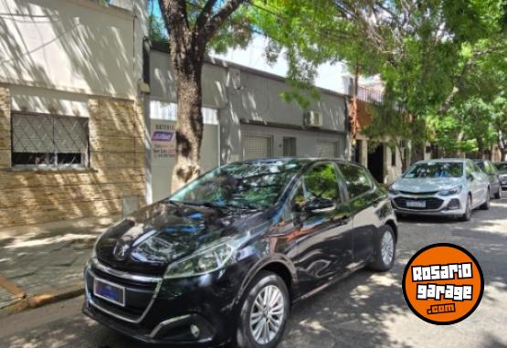 Autos - Peugeot 208 2018 GNC  - En Venta