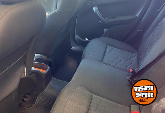 Autos - Peugeot 208 2016 Nafta 125000Km - En Venta