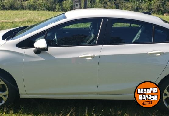 Autos - Chevrolet Cruze LT 1.4T Sedan 4P 2021 Nafta 48000Km - En Venta