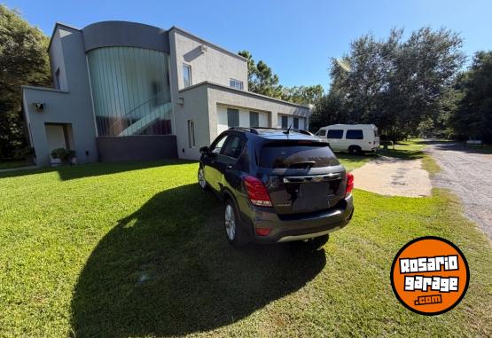 Camionetas - Chevrolet Tracker LTZ PLUS 4x4 2017 Nafta 77000Km - En Venta