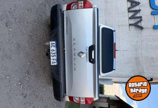 Camionetas - Renault Alaskan 2021 Diesel 150000Km - En Venta