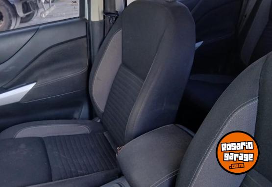 Camionetas - Renault Alaskan 2021 Diesel 150000Km - En Venta