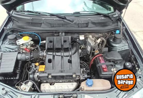 Autos - Fiat Siena 2011 GNC 216000Km - En Venta