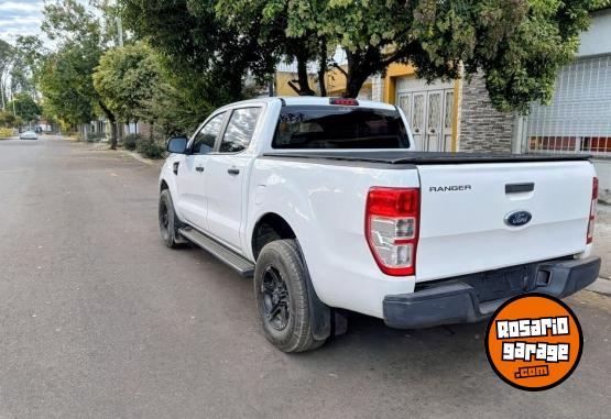Camionetas - Ford Ranger XL 2.2 2016 Diesel 151000Km - En Venta
