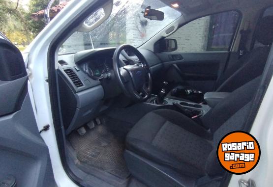 Camionetas - Ford Ranger XL 2.2 2016 Diesel 151000Km - En Venta