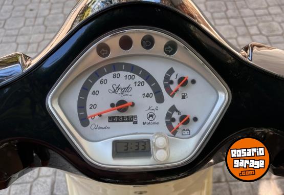 Motos - Motomel Strato euro 2023 Nafta 4000Km - En Venta