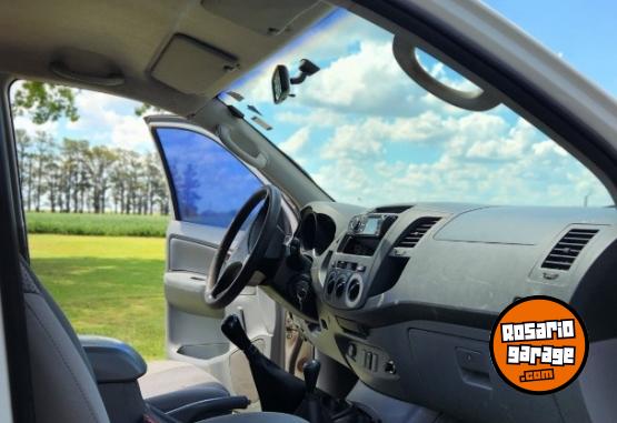 Camionetas - Toyota Hilux 2006 Diesel 330000Km - En Venta
