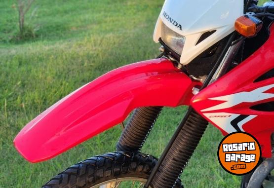Motos - Honda Tornado 250 2018 Nafta 7700Km - En Venta