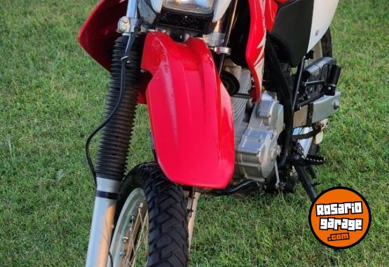 Motos - Honda Tornado 250 2018 Nafta 7700Km - En Venta