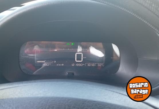 Utilitarios - Peugeot Partner 2018 Diesel 122000Km - En Venta